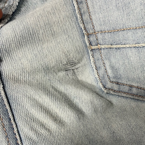 American Eagle light wash low-rise jeggings - Picture 5 of 8